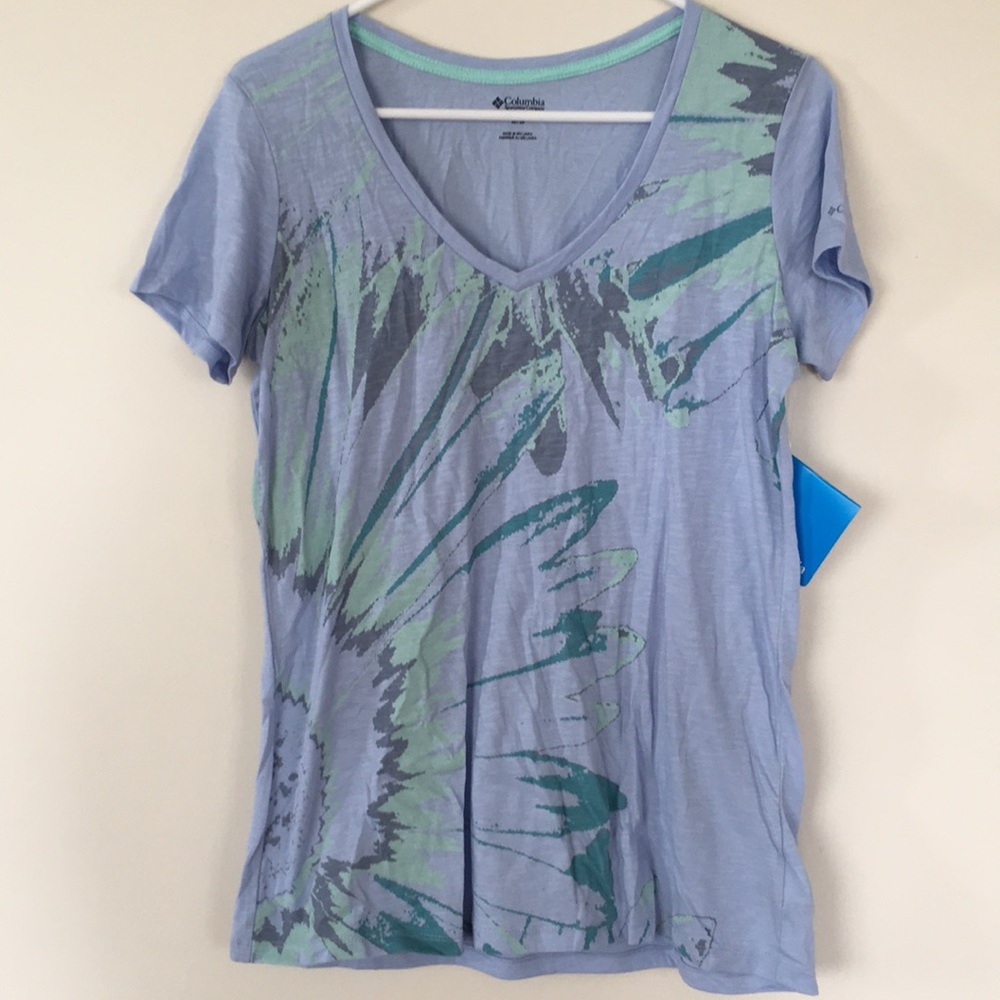 Columbia tee with flower print